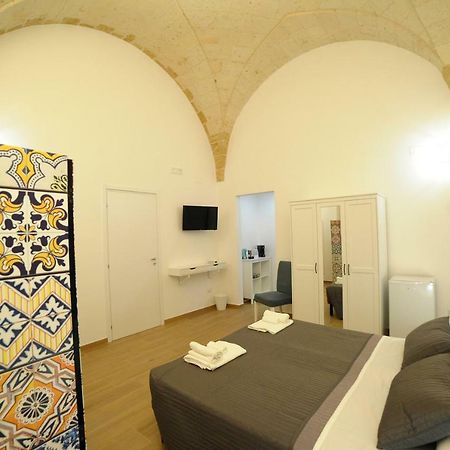 B&B 20.09 Brindisi Bagian luar foto